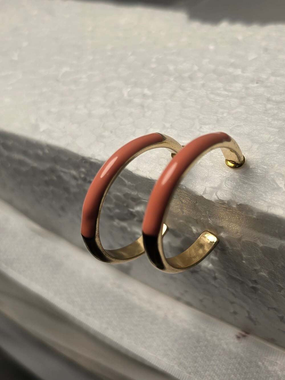 Daphne Enamel Hoop Earrings in Gold and Coral